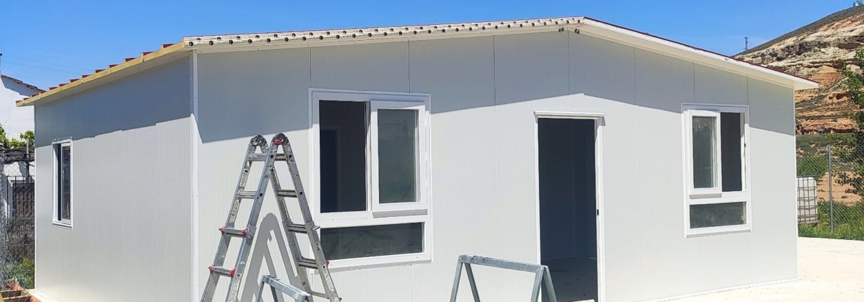 Casa prefabricada con panel sandwich en Tarragona